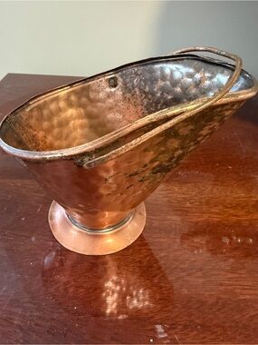 VTG Gregorian Copper Hand Hammered Mini Coal Scuttle Hod Bucket 615